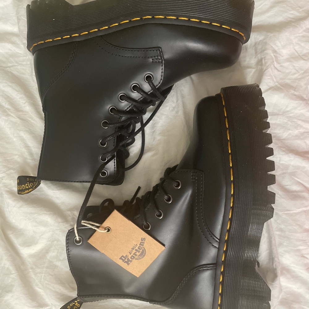 doc martens jadon platform boots
